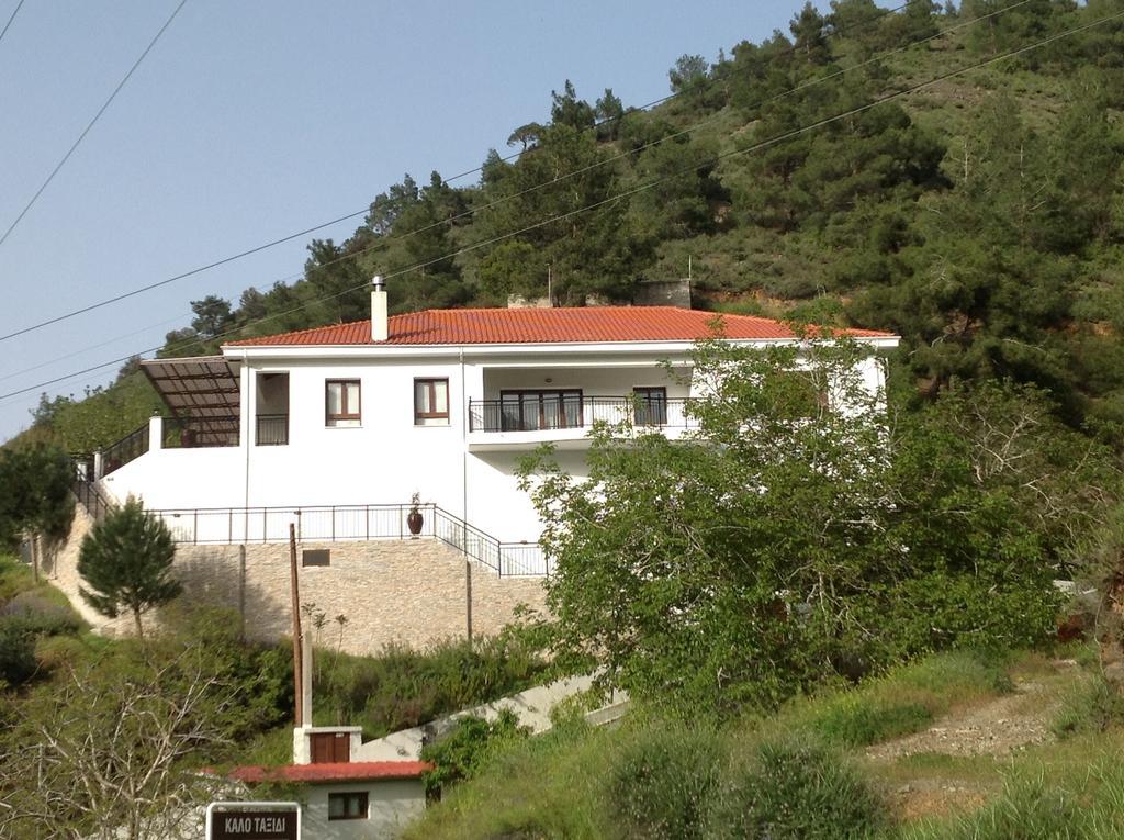 Ta Spitakia Tis Theodosias Apartamento Kalopanagiotis Exterior foto