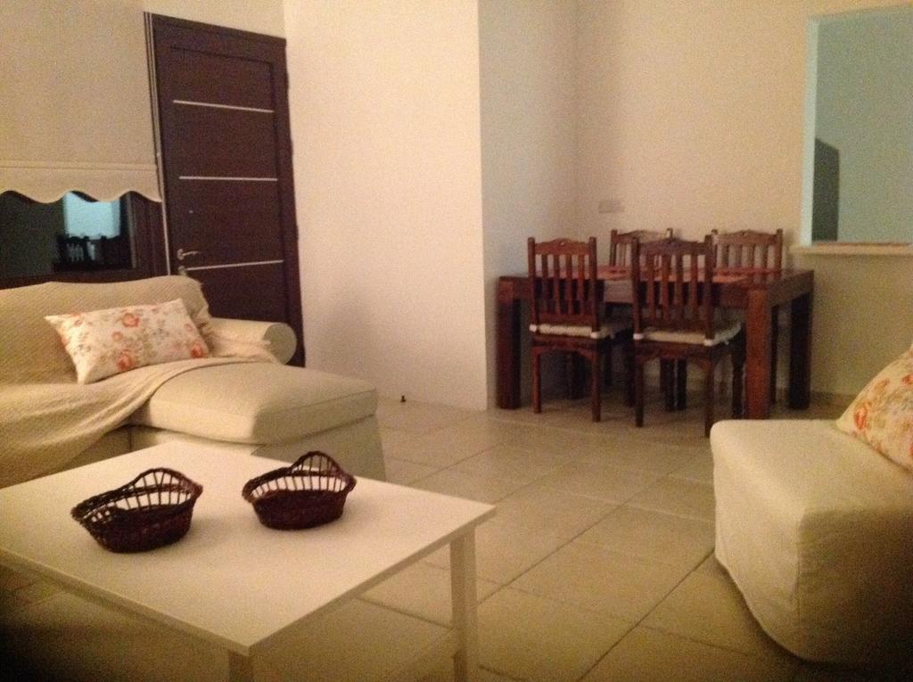 Ta Spitakia Tis Theodosias Apartamento Kalopanagiotis Quarto foto