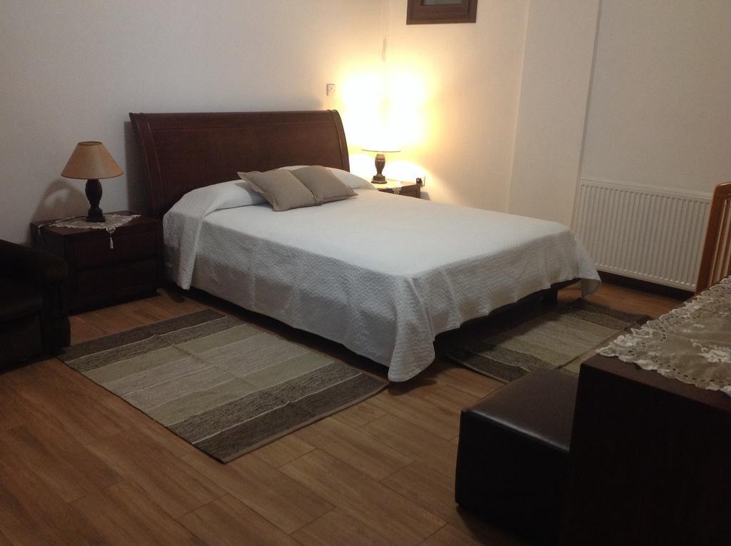 Ta Spitakia Tis Theodosias Apartamento Kalopanagiotis Quarto foto